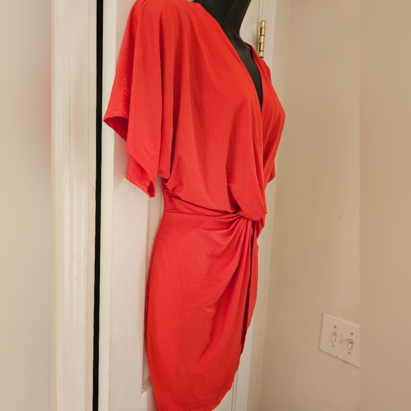 Red Plunging V-Neck Twisted Mini Party Dress with High Slit - Medium - Picture 3 of 7